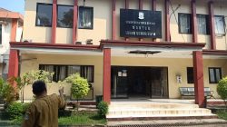 Kantor Kelurahan Sumurbatu Kian Memprihatinkan, Plafon Jebol hingga Ruang Pelayanan Rusak
