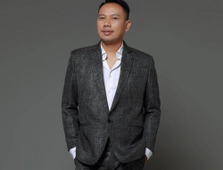 Dituding Tinggalkan Istri Siri yang Hamil 9 Bulan, Vicky Prasetyo Bantah dengan Unggah Bukti Percakapan: Jujur Sayang Banget