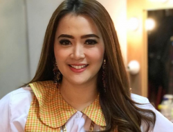 Vega Darwanti Kenang Detik-Detik Terakhir Sang Ibunda, Akui Terbangun karena Merasa Dicium Sebelum Sang Mama Berpulang