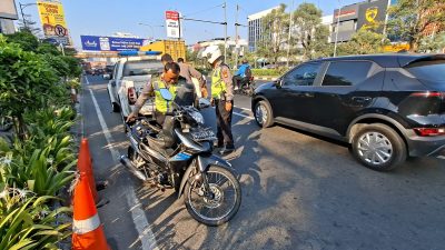 Kecelakaan Beruntun di Jalan Ahmad Yani, Dua Orang Luka Berat