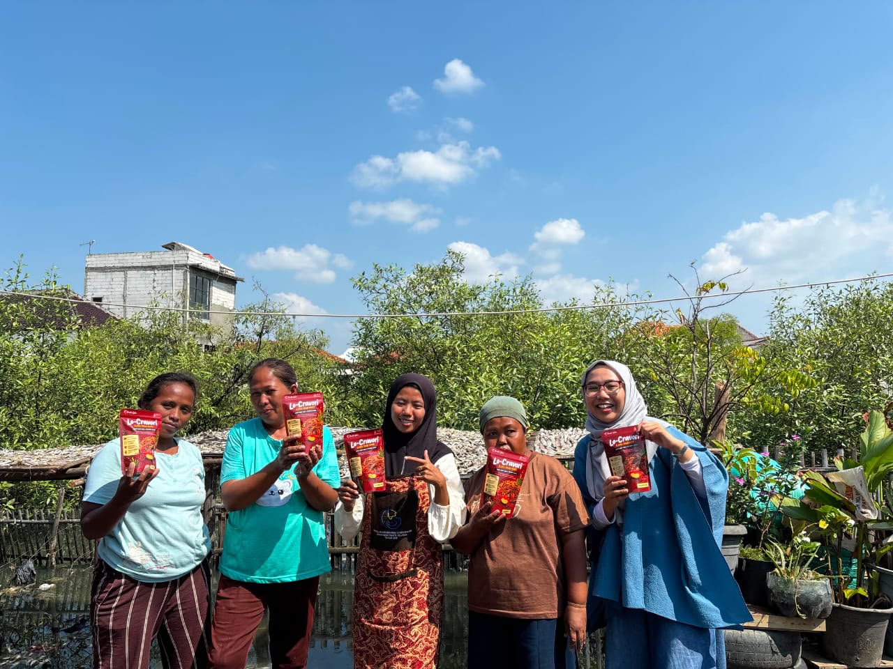Kisah Rosyidah, Purna Pekerja Migran Indonesia yang Berhasil Kembangkan Usaha Olahan Hasil Laut di Pesisir Indramayu Berkat Pelatihan dari BRI Peduli 
