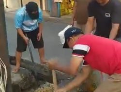 Warga Jatirasa Serentak Bersihkan Lingkungan, Cegah Banjir dan Penyakit