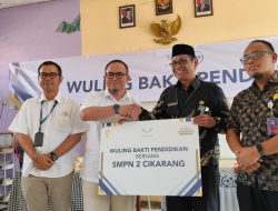 SMPN 2 Cikarang Timur Terima Bantuan Fasilitas Pendidikan