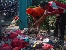 Sampah Liar di Jembatan Besi Teluk Pucung Tak Pernah Habis