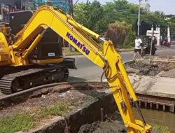 Lumpur Menumpuk di Saluran Irigasi Medan Satria, Pemerintah Turun Tangan