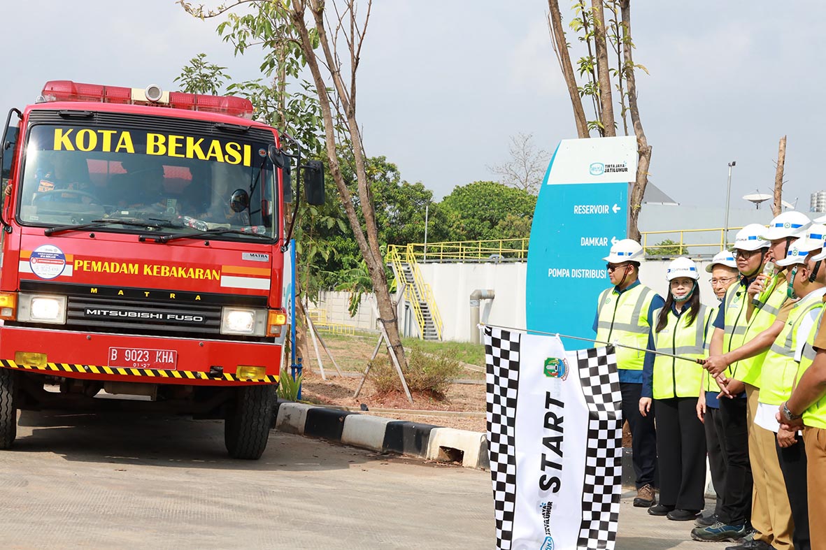 Pemkot Bekasi Siagakan 11 Truk Tangki Air Hadapi Kemarau