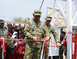 Warga Cibarusah Minta KSAD Bangun Jembatan Cikolawing