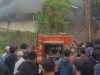 Kebakaran Gudang di Kaliabang Ceger Bekasi Utara, Asap Hitam Membumbung
