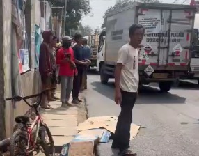 Bocah Pengayuh Sepeda Meninggal Kecelakaan dengan Truk di Bantargebang