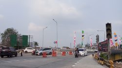 Jembatan Kemang Pratama Kota Bekasi Sudah Dilintasi Kendaraan, Traffic Light Belum Berfungsi