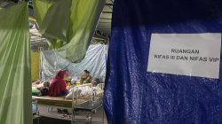 Takut Gempa Susulan, Pelayanan RSUD Ende Dipindah ke Tenda Darurat