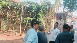 Asap Pembakaran Sampah Ganggu Warga Jaticempaka, Lurah Turun Tangan