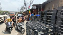 Penghuni Bangunan Liar Jarakosta Cikarang Tolak Digusur, Eksekusi Ditunda