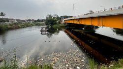 Air Kali Bekasi Kembali Menghitam dan Bau, DLH Lapor KLH